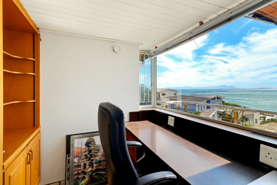 4 Bedroom Property for Sale in Gordons Bay Village Western Cape